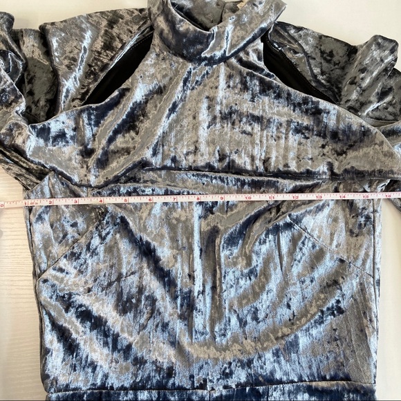 NWT Nasty Gal OML Metallic Silver Velvet Romper - Picture 7 of 11